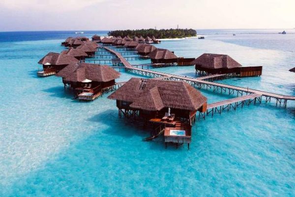 Why You Must Go To Maldives for Honeymoon